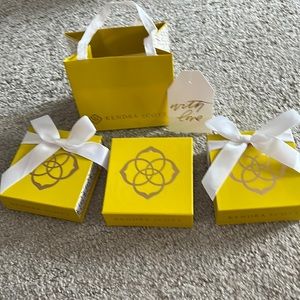 Kendra Scott jewelry box collection (jewelry not included)
